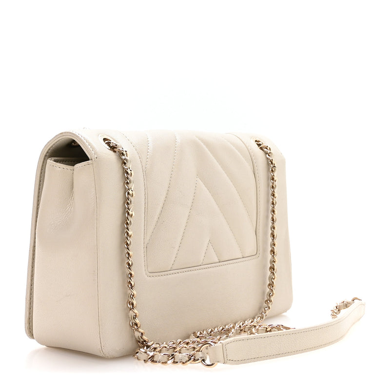 Chanel Sheepskin Chevron Quilted Medium Vintage Mademoiselle Flap White