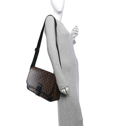 Louis Vuitton Monogram Macassar Archy Messenger GM