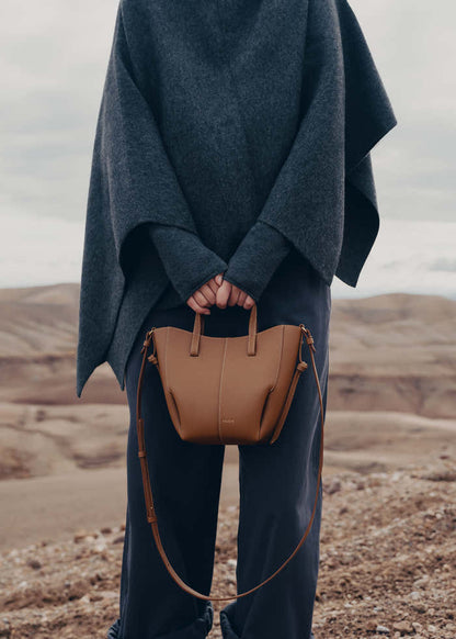 Cyme Tote Nano - Textured Camel