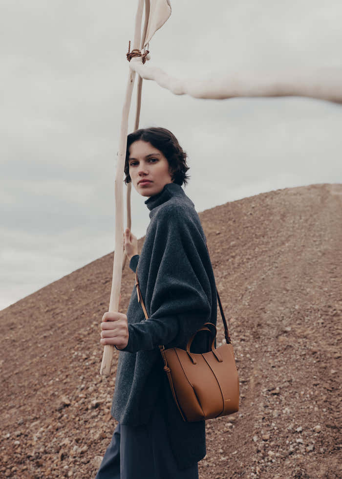 Cyme Tote Nano - Textured Camel