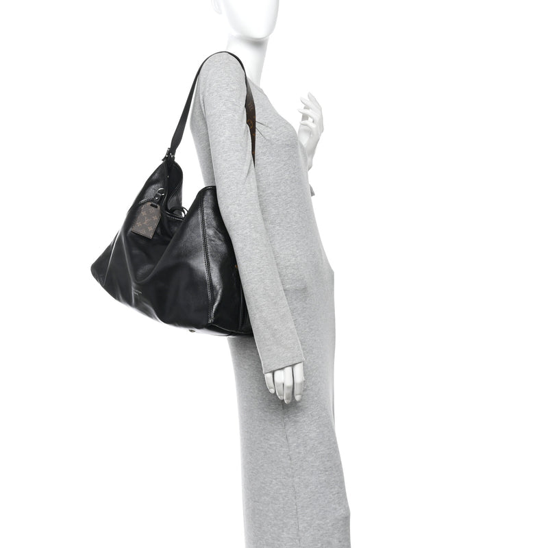 Louis Vuitton Lambskin CarryAll Vibe MM Black