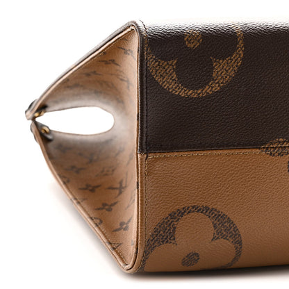 Louis Vuitton Reverse Monogram Giant Onthego MM