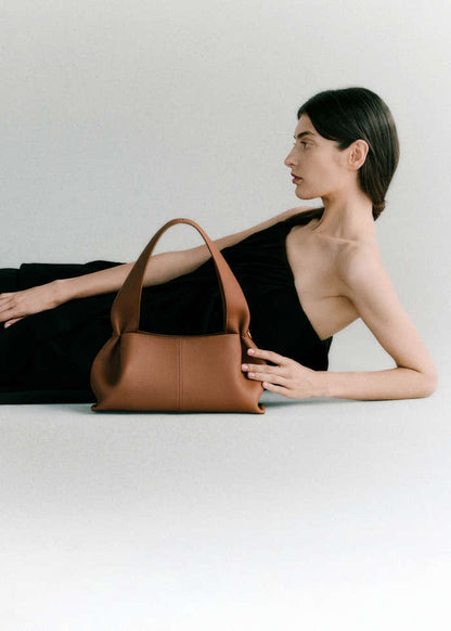 Numéro Neuf East West - Textured Camel