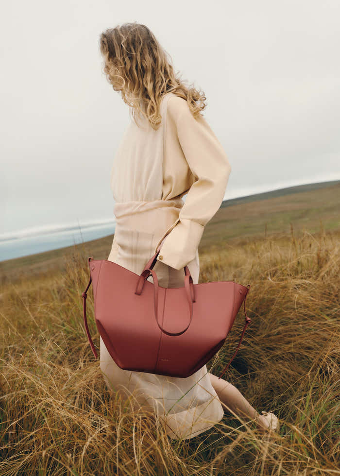 Cyme - Textured Terracotta