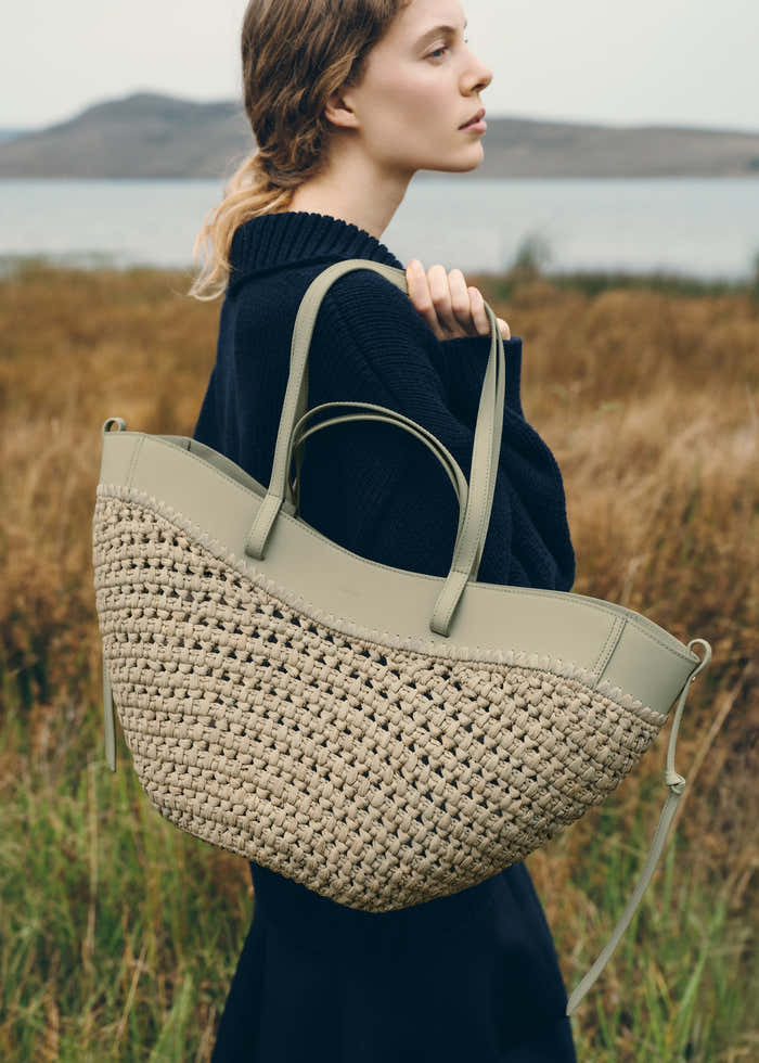 Cyme - Raffia Laurel