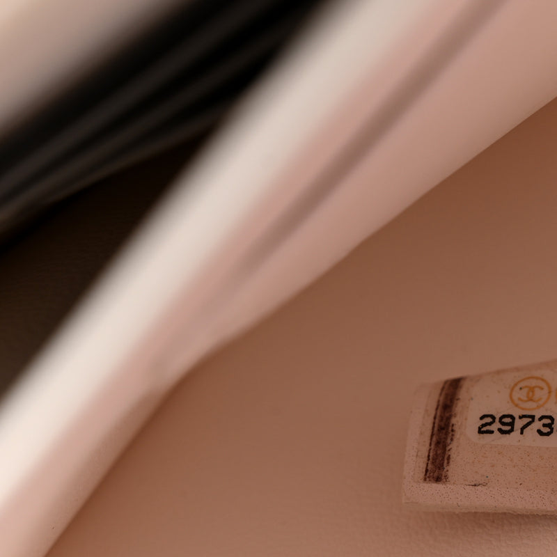 Chanel Lambskin Quilted Wave Clutch White
