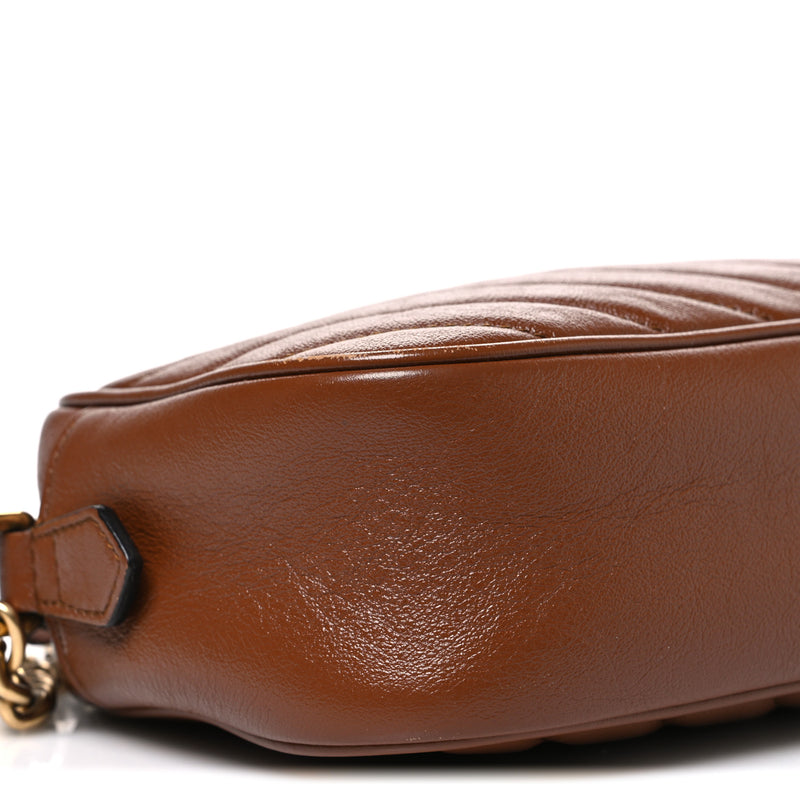 Gucci Glazed Calfskin Matelasse Diagonal Small GG Marmont Chain Shoulder Bag Cuir